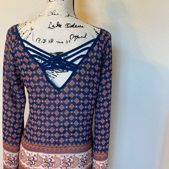 ❤️Blu Pepper Sheer Blouse size S - Picture 7 of 12